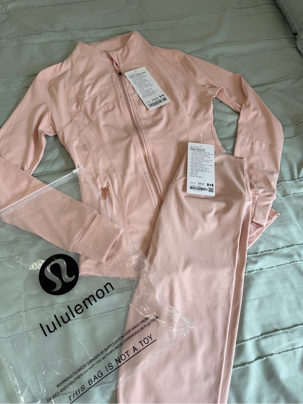 Lululemon Define Jacket + Align Pant Set — Size 6 — NWT - Picture 2 of 3